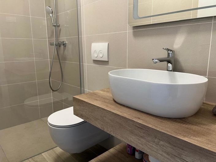 Image No.11-4 Bed Property for sale