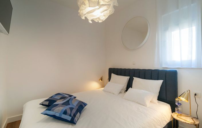 Image No.13-4 Bed Property for sale