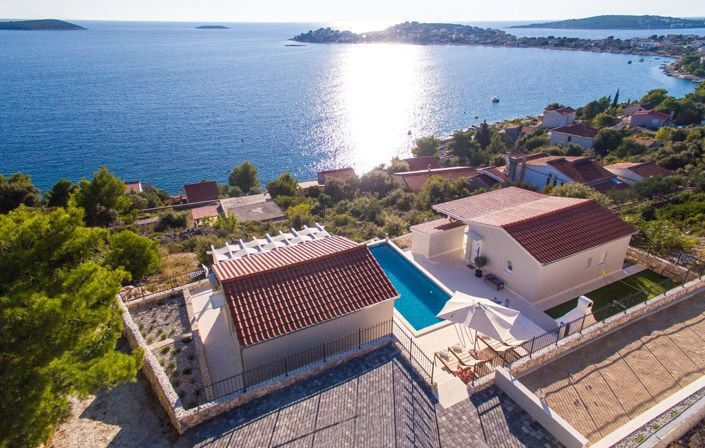 Image No.3-4 Bed Property for sale