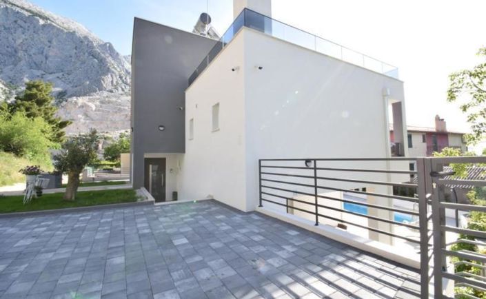 Image No.12-Propriété de 3 chambres à vendre à Baška Voda