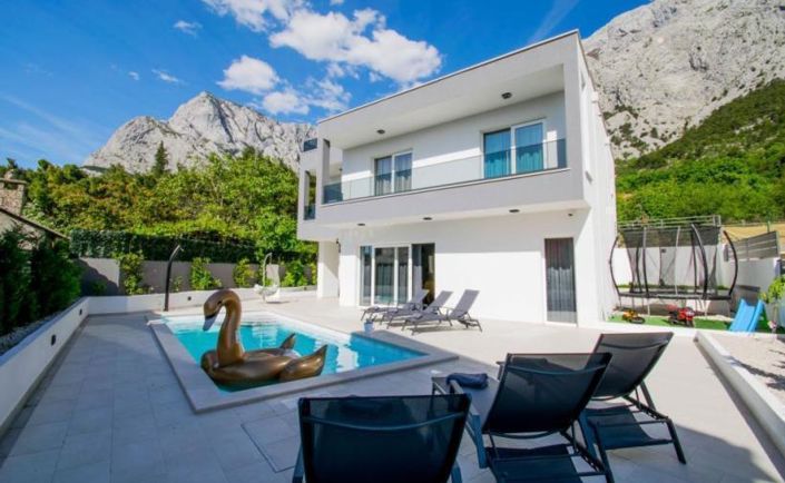 Image No.4-3 Bed Property for sale