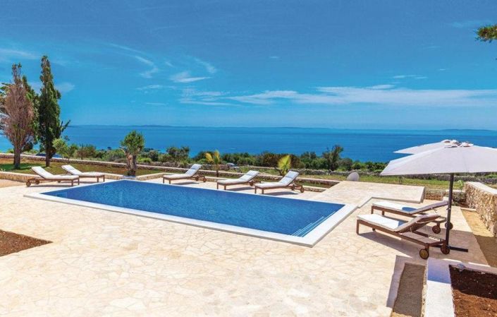 Image No.6-5 Bed Property for sale