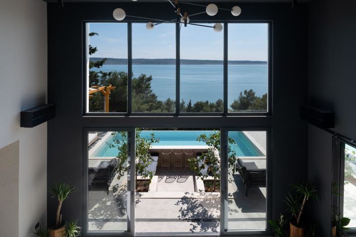 Image No.25-6 Bed Property for sale