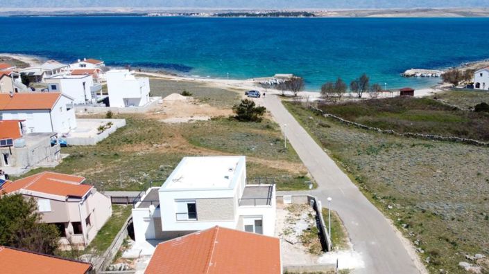 Image No.6-3 Bed Property for sale