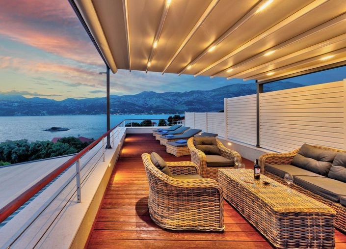 Image No.8-6 Bed Property for sale