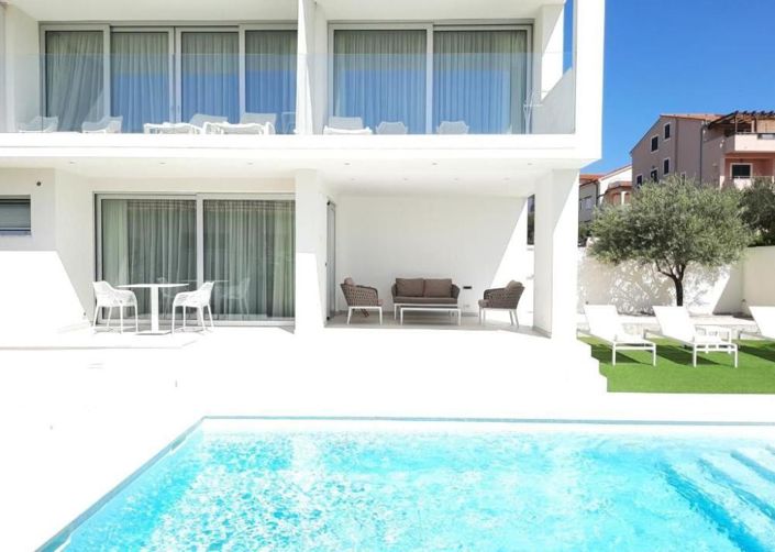 Image No.3-Propriété de 16 chambres à vendre à Croatie