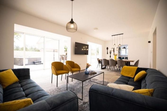 Image No.19-Propriété à vendre à Vir