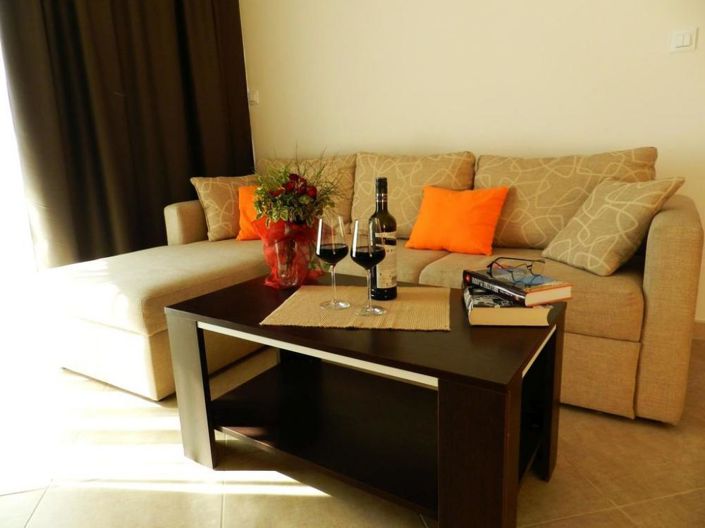 Image No.3-6 Bed Property for sale