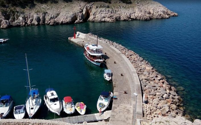 Image No.10-3 Bed Property for sale