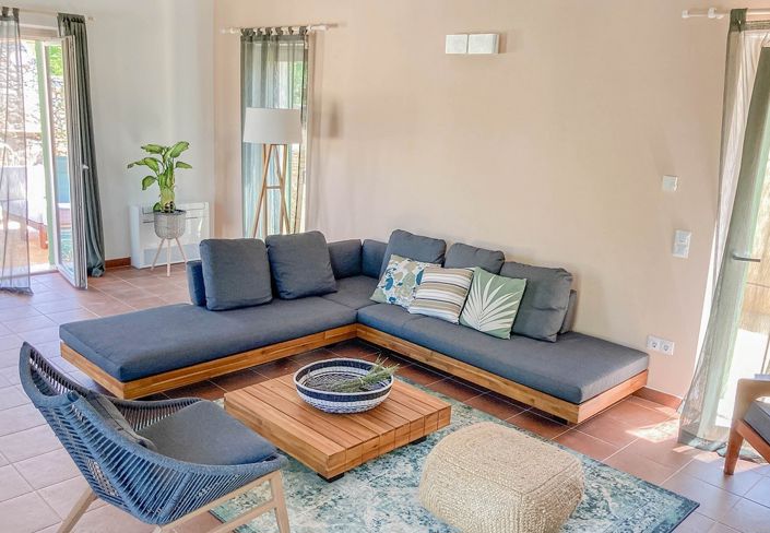 Image No.14-3 Bed Property for sale