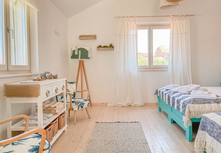 Image No.19-3 Bed Property for sale