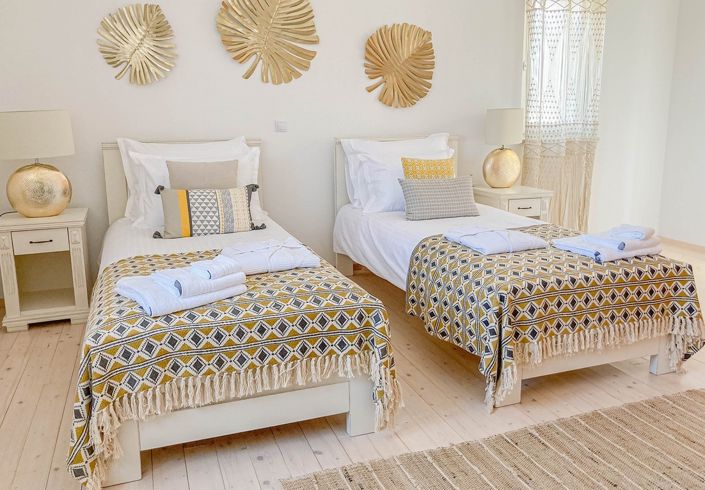 Image No.23-3 Bed Property for sale