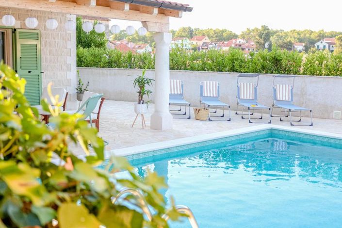 Image No.6-3 Bed Property for sale