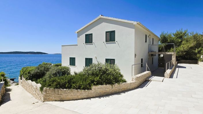 Image No.7-4 Bed Property for sale