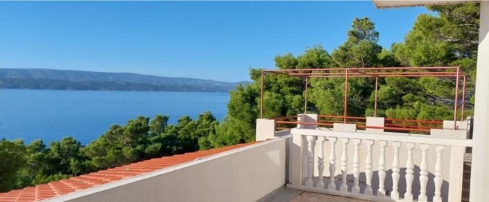 Image No.1-6 Bed Property for sale