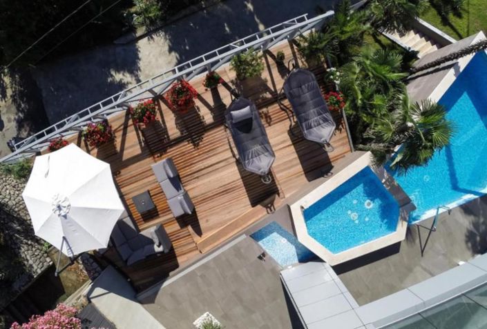 Image No.3-6 Bed Property for sale