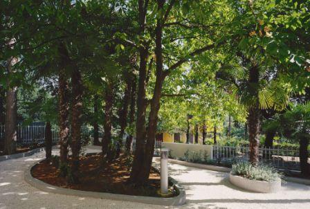 Image No.10-15 Bed Property for sale