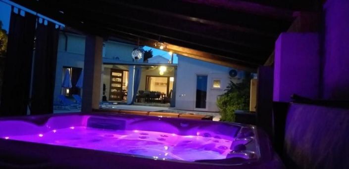 Image No.6-Propriété de 8 chambres à vendre à Croatie