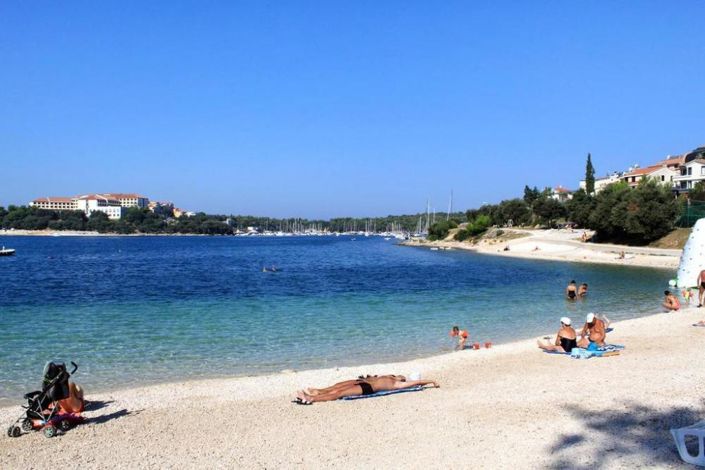 Image No.10-3 Bed Property for sale