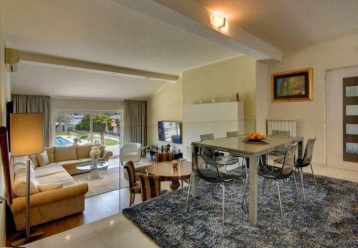 Image No.21-3 Bed Property for sale