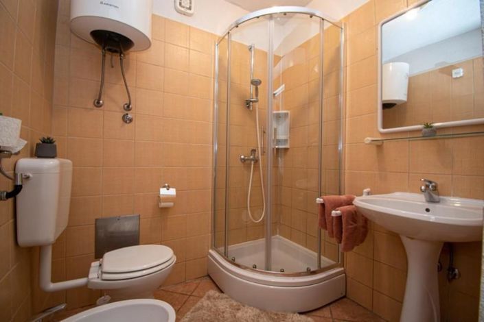 Image No.16-Propriété de 6 chambres à vendre à Croatie