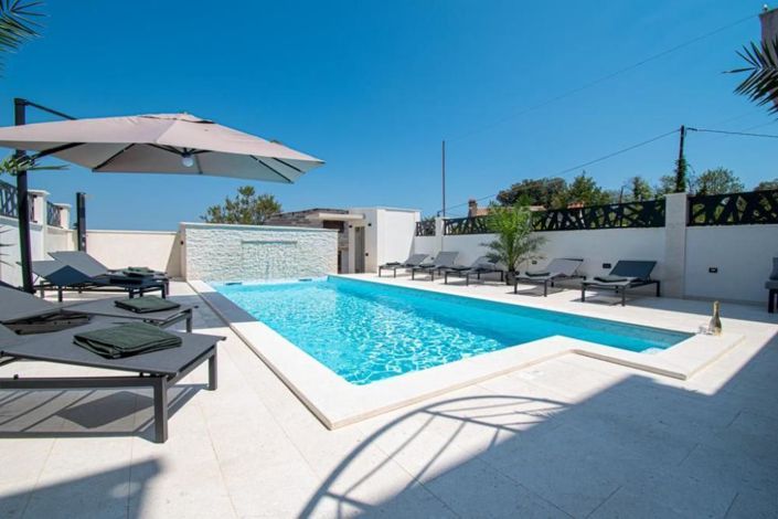 Image No.2-Propriété de 6 chambres à vendre à Croatie