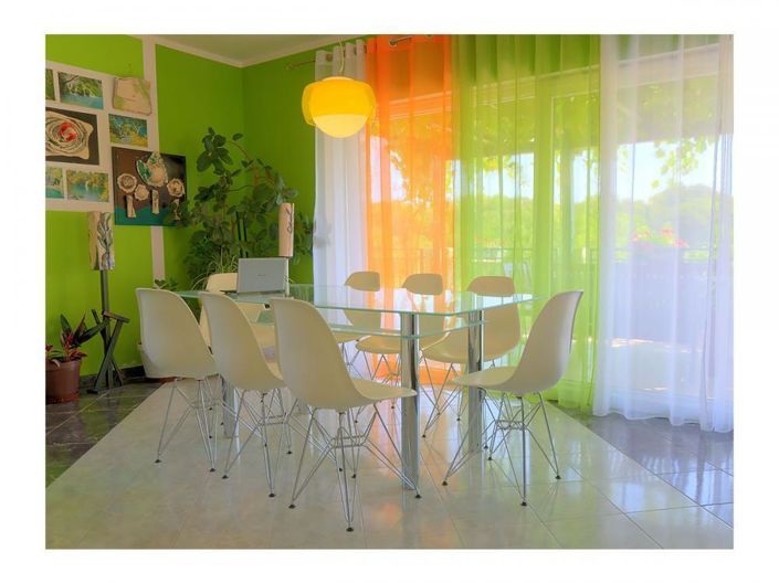 Image No.8-4 Bed Property for sale