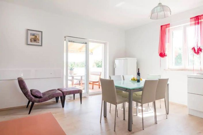 Image No.9-Propriété de 11 chambres à vendre à Croatie