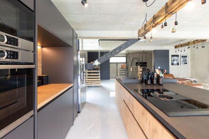 Image No.7-4 Bed Property for sale