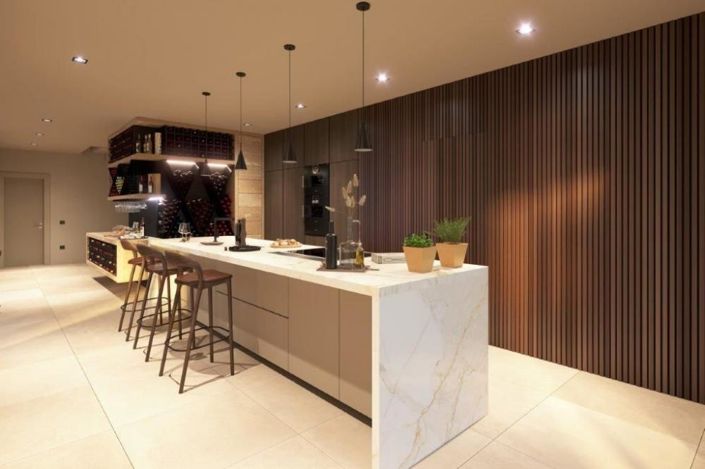 Image No.6-4 Bed Property for sale