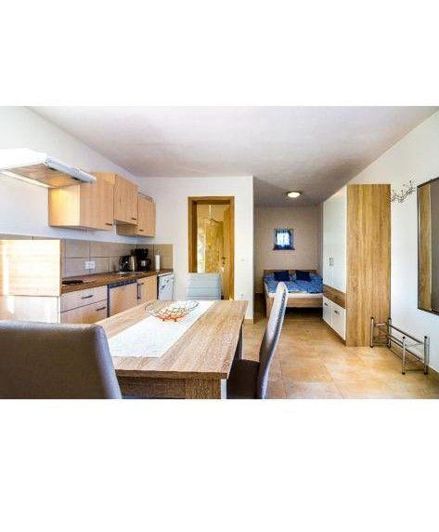 Image No.5-5 Bed Property for sale