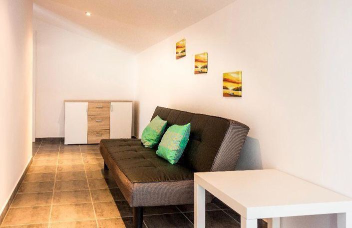 Image No.9-5 Bed Property for sale