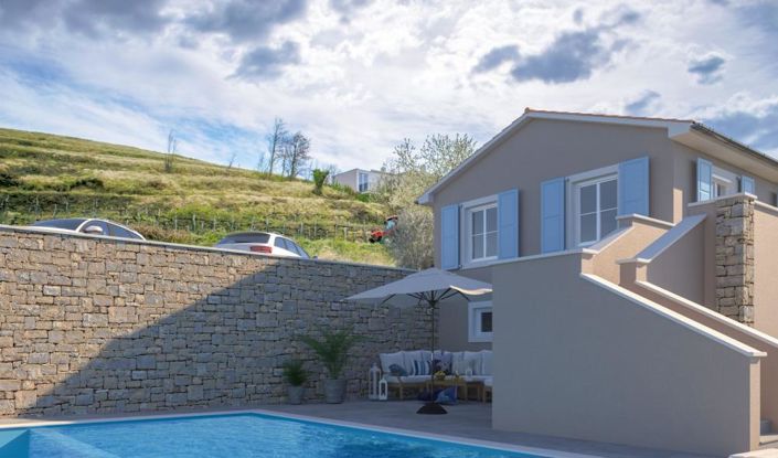 Image No.3-3 Bed Property for sale