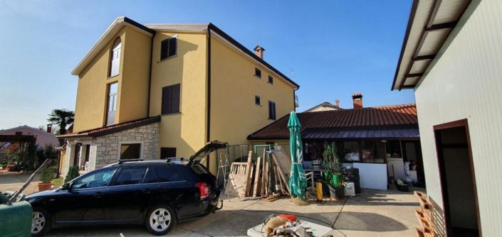 Image No.4-8 Bed Property for sale