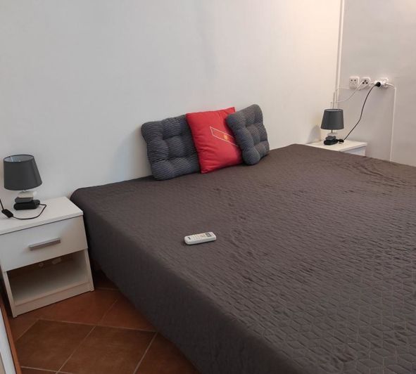 Image No.11-3 Bed Property for sale