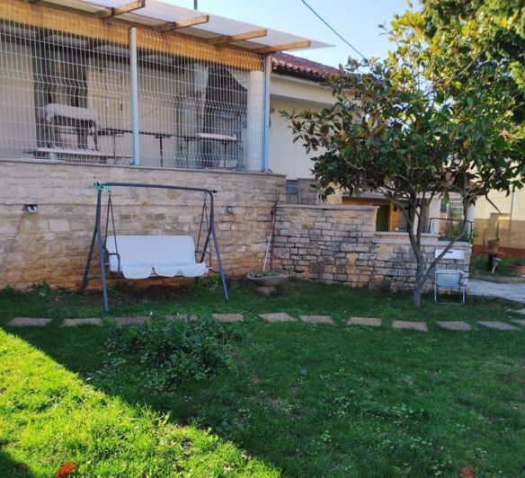 Image No.13-3 Bed Property for sale