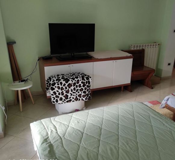 Image No.9-3 Bed Property for sale