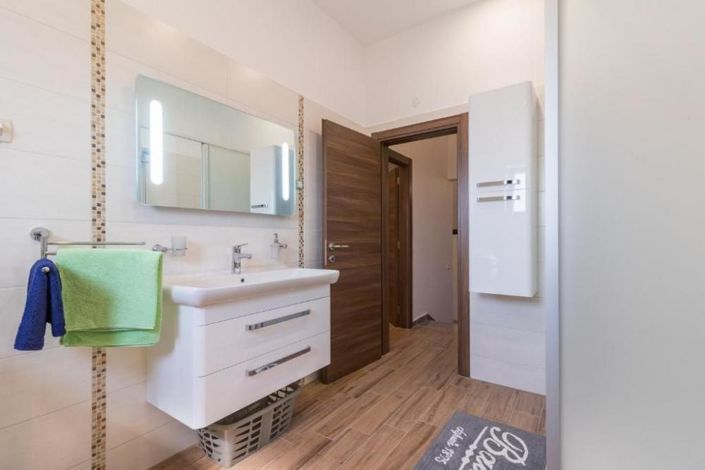 Image No.10-Propriété de 7 chambres à vendre à Croatie