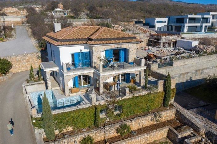 Image No.1-3 Bed Property for sale
