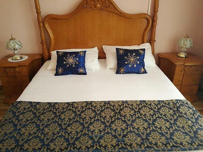 Image No.5-14 Bed Property for sale