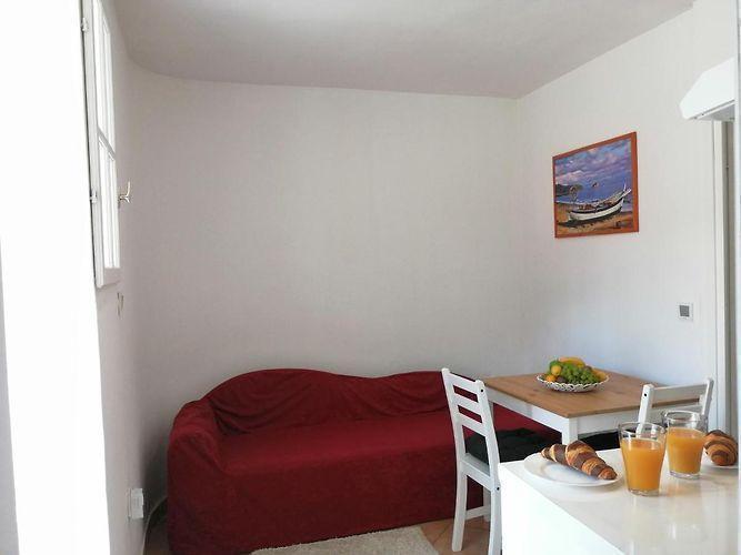 Image No.9-14 Bed Property for sale