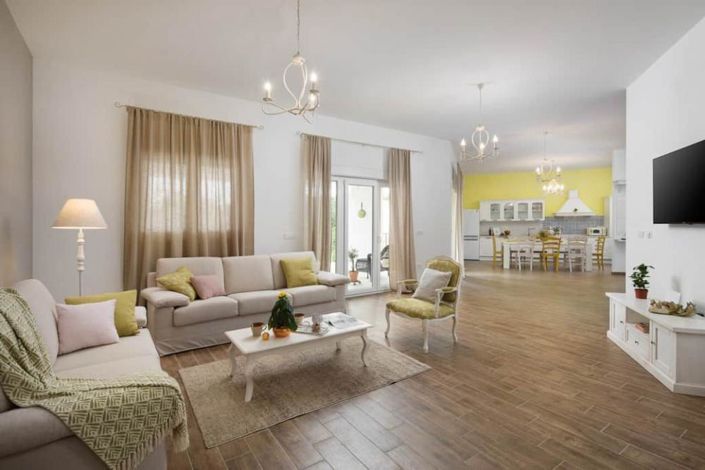 Image No.8-3 Bed Property for sale