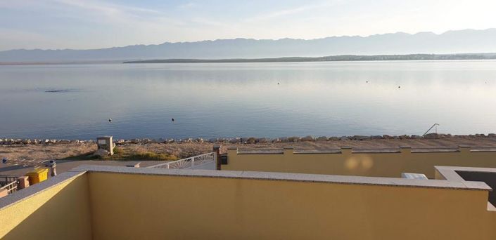 Image No.6-6 Bed Property for sale