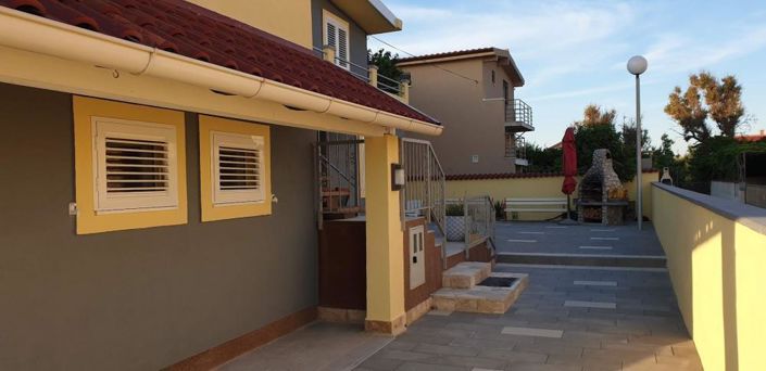 Image No.7-6 Bed Property for sale