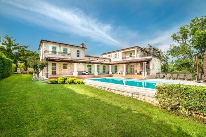 Image No.1-Propriété de 4 chambres à vendre à Višnjan