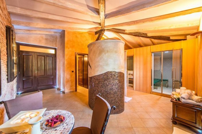 Image No.14-4 Bed Property for sale