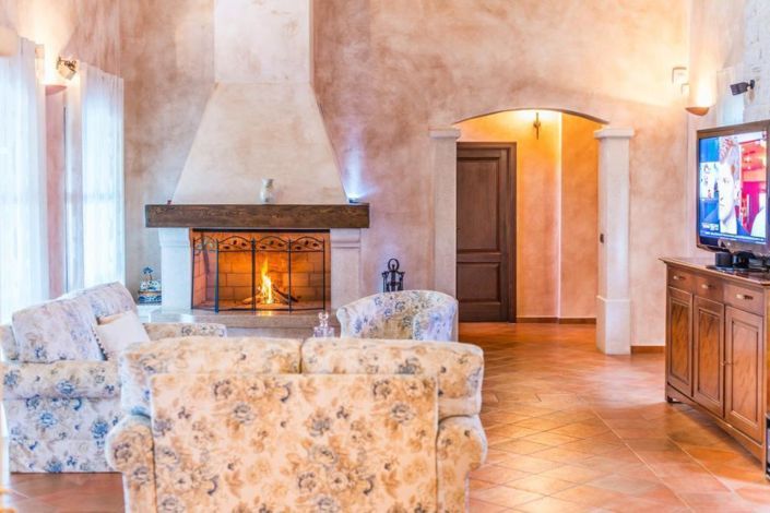 Image No.19-4 Bed Property for sale