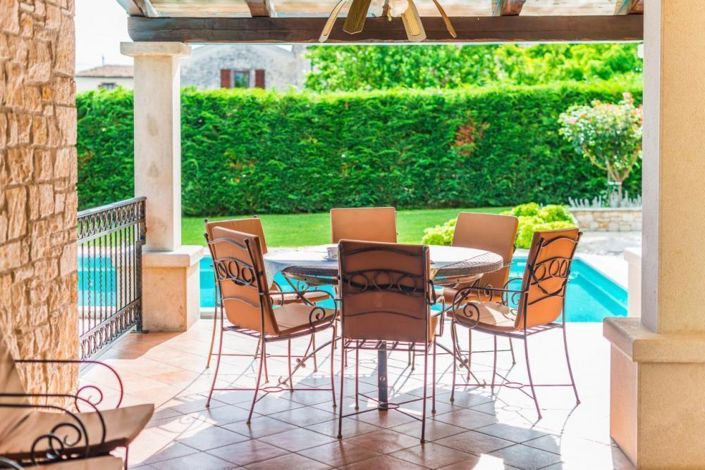 Image No.6-Propriété de 4 chambres à vendre à Višnjan