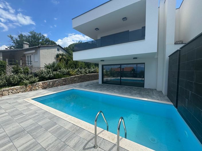 Image No.2-Propriété de 4 chambres à vendre à Croatie