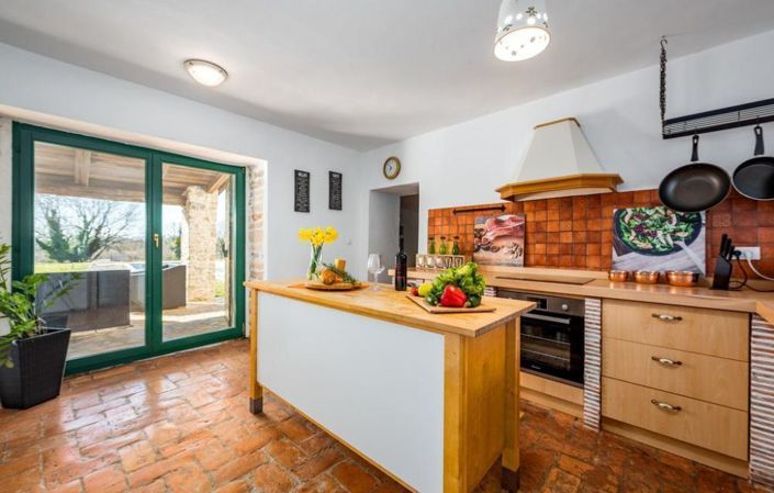 Image No.11-Propriété de 4 chambres à vendre à Barban